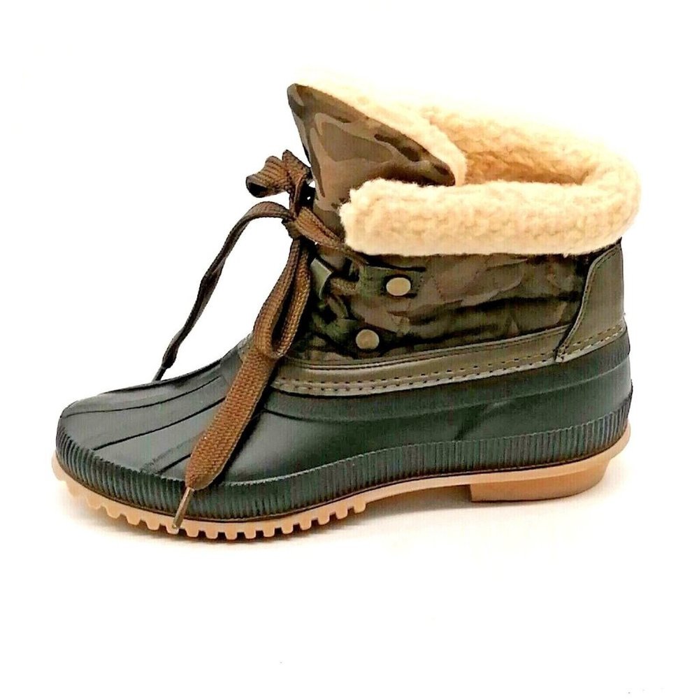 Maurices Womens Jessie Duck Boots Green Nylon Camo Faux Fur Lining Lace Up 6.5M